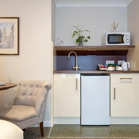 Marlborough House - Guest House-3